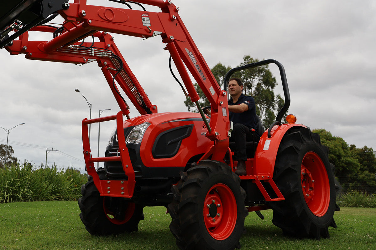 KIOTI's DK5320HSE ( 53 HP )